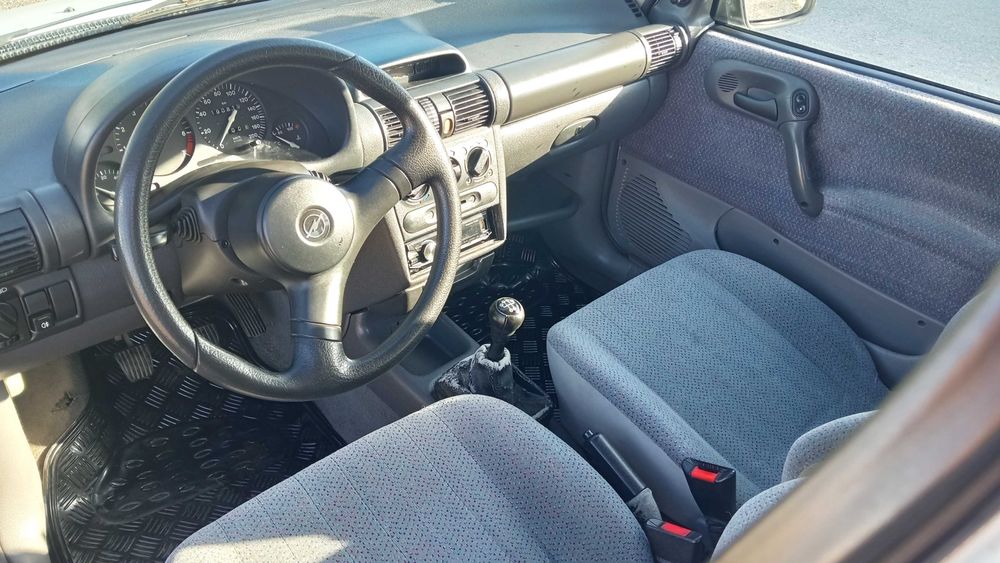 Opel Corsa Swing 1.4 Gasolina 5 Portas 1996 - MOTOR NOVO (rectificado)