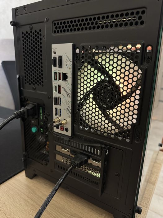 Компютер ігровий на AMD, ПК, для навчання