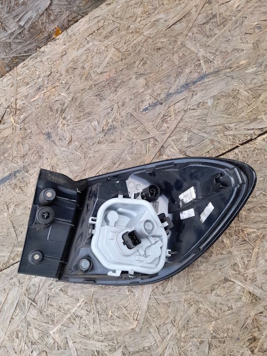 Lampy tył Renault Captur I Lewa Prawa, stan bardzo dobry