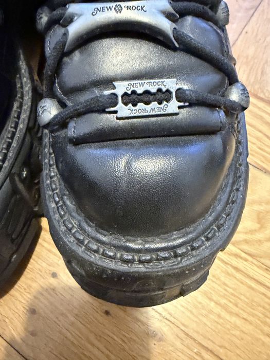 Buty New Rock / Negro Tornillos