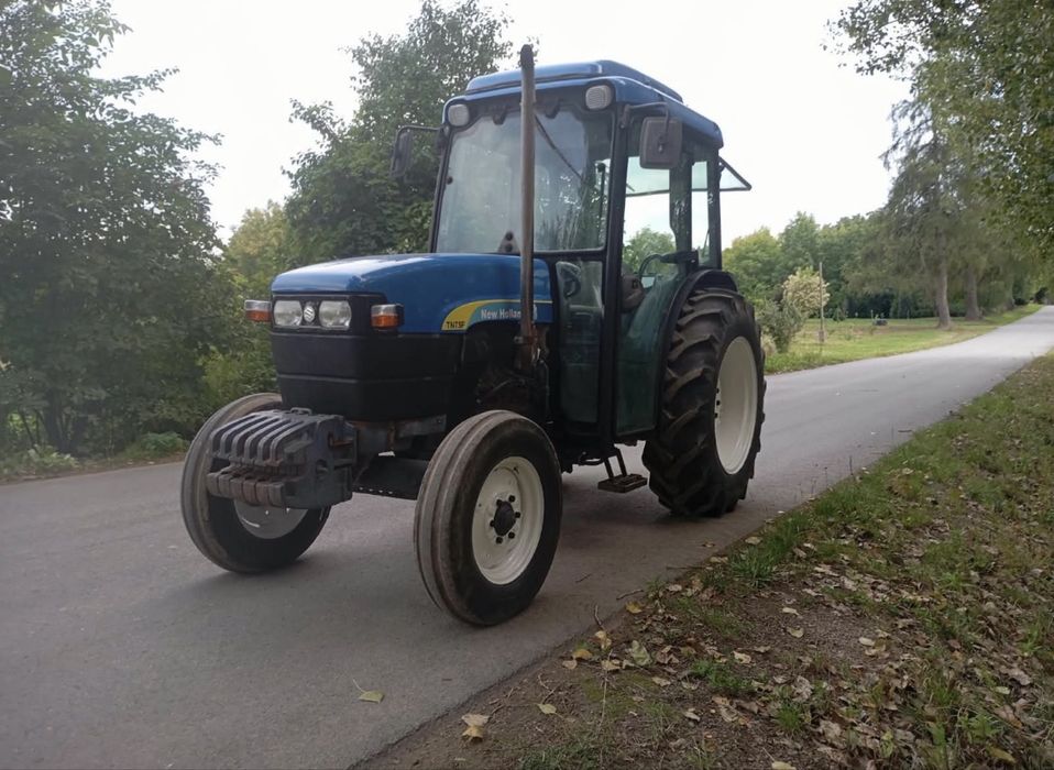 New Holland TN75 F sadownik