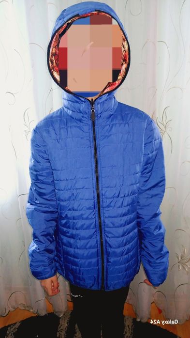 Продам курточки дитячі весняні.