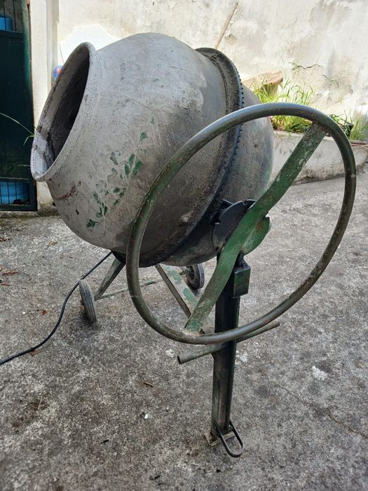 Betoneira 150lts