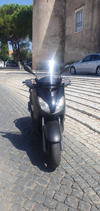 Yamaha Black X-Max 125cc