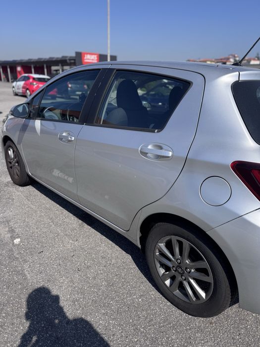 Vendo - Toyota Yaris