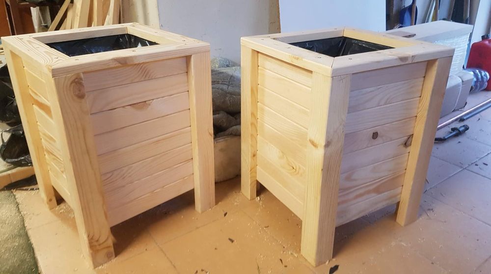 Donice drewniane itp.