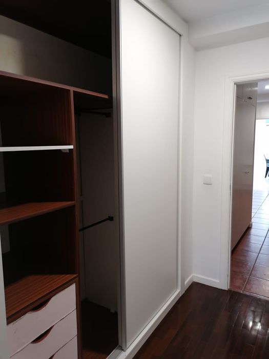 Quarto individual para arrendar