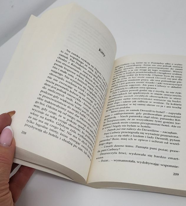 Samotne brzegi  - Santa Montefiore