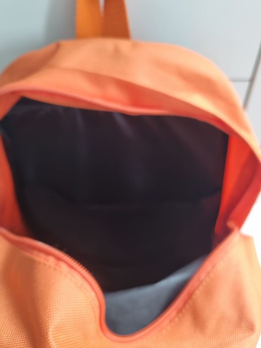 Plecak trzykomorowy dla klas 1-3 plus piórnik