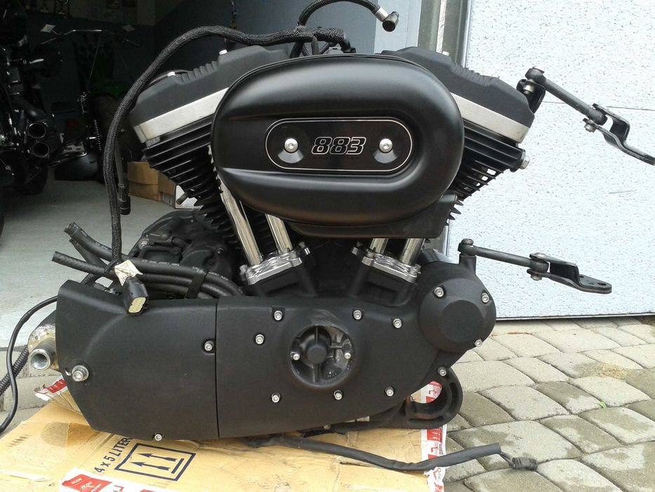 Harley sportster silnik rozrusznik 8tys mil części ABS