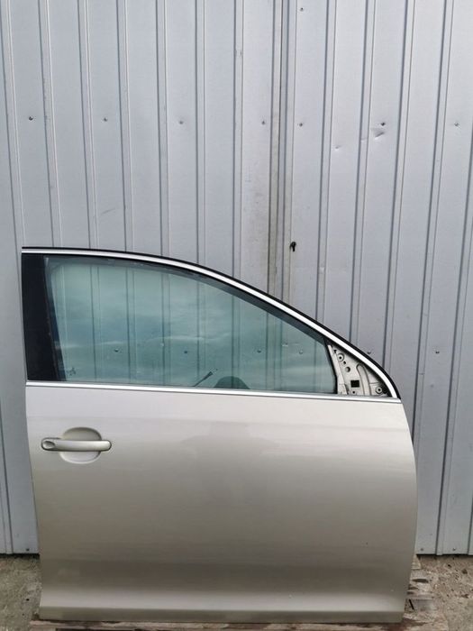 Drzwi prawy przód VW Golf V kombi Jetta LD1W