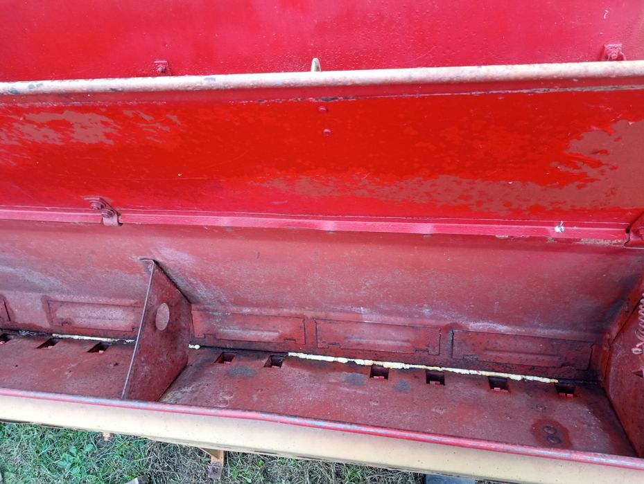 Ящики до сівалки сз 3,6 з висівними апаратами в зборі