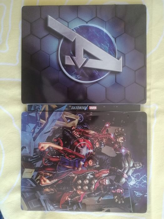 Avengers + Steelbook - ps4