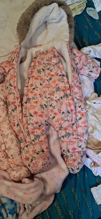 Речі на дівчинку в гарному стані!