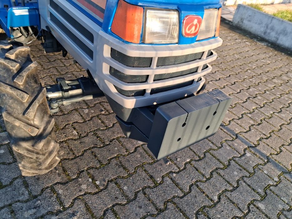 Trator Iseki Sial 243 com direcção assistida