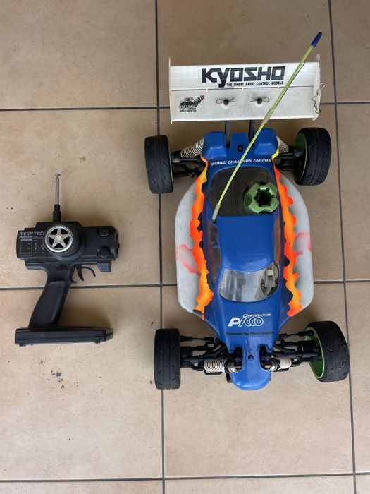 Carro RC 1:8 kyosho inferno MP6 novo