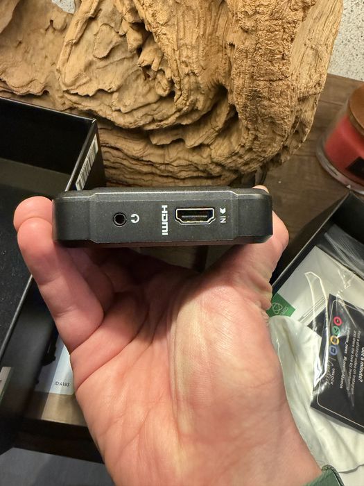 Atomos Shinobi монітор для камери