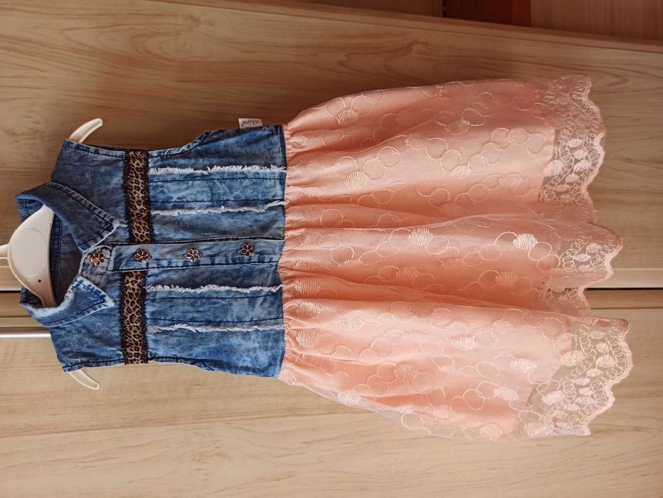 Летнее нарядное платье на 2 - 3 года