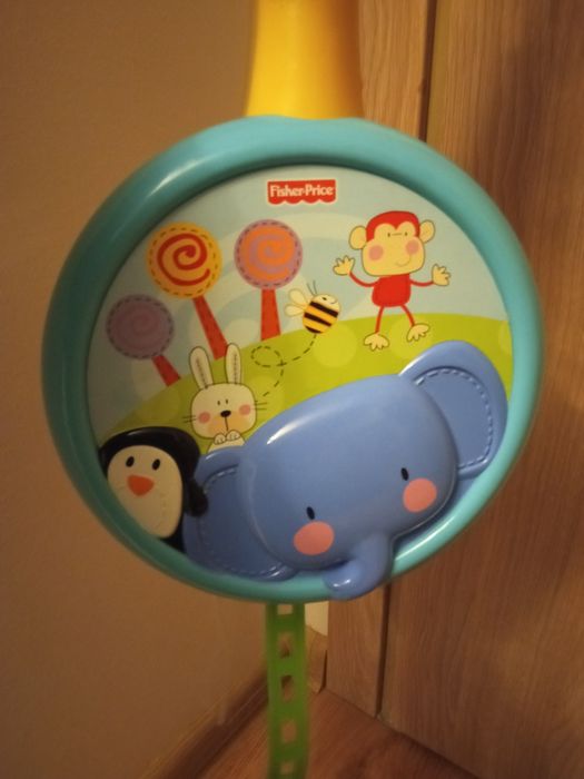 Fisher Price przenośna karuzela z pozytywką żyrafa