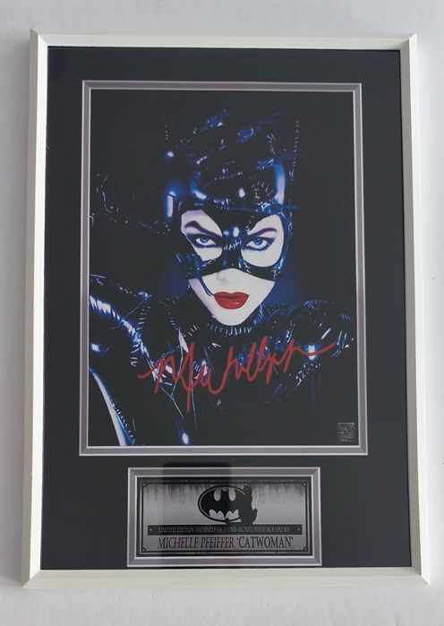 Moldura Filme Batman Returns - Catwoman com Autógrafo (A4)