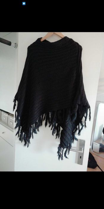 Poncho quentinho com apliques