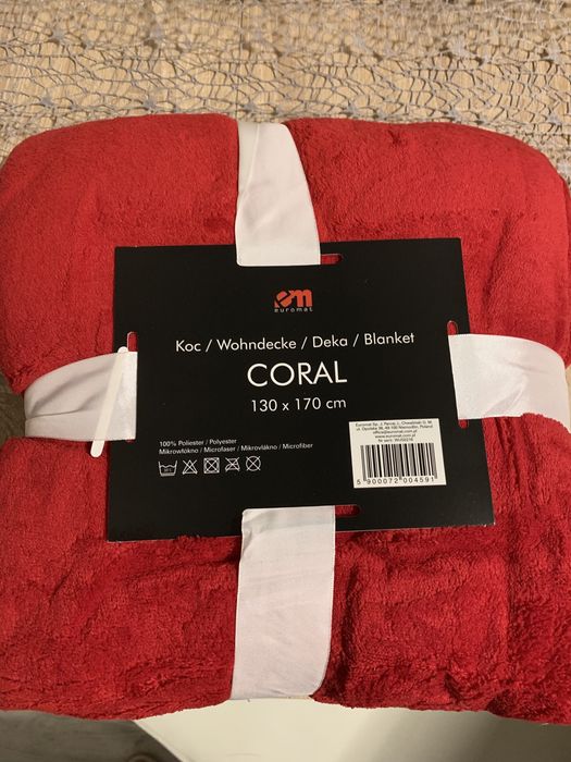 Cieplutki nowy koc Coral duzy