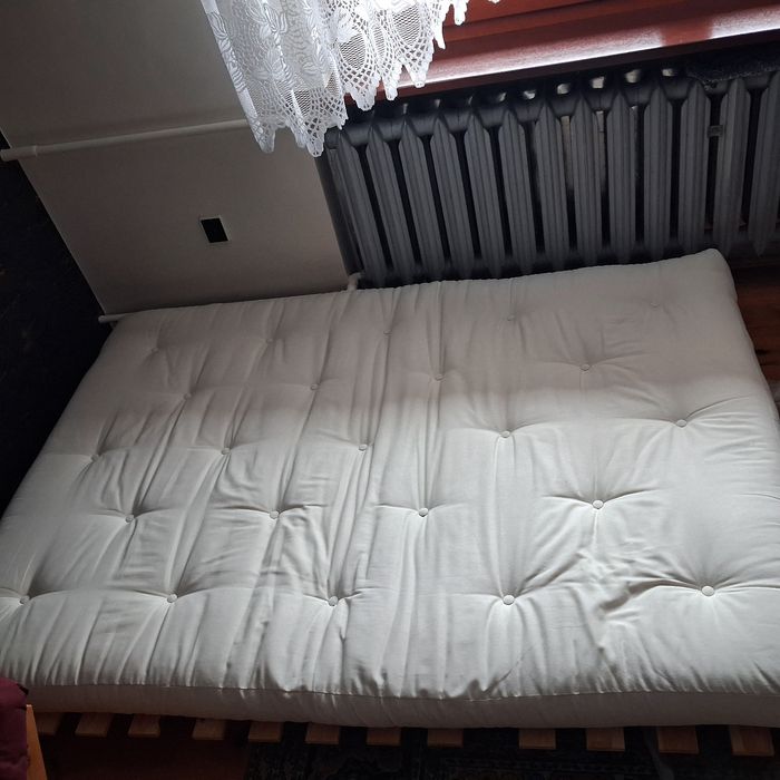 Sofa leżak łóżko z materacem