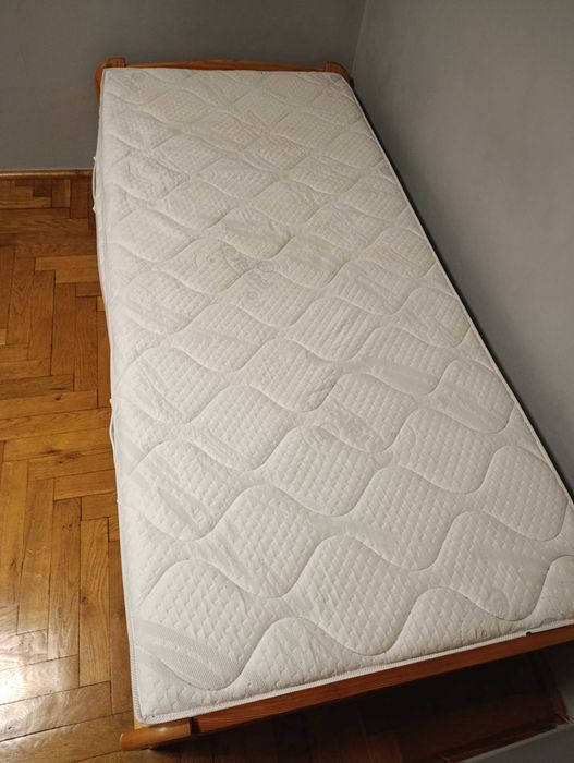 Materac 90/200 cm do łóżka jednosobowego
