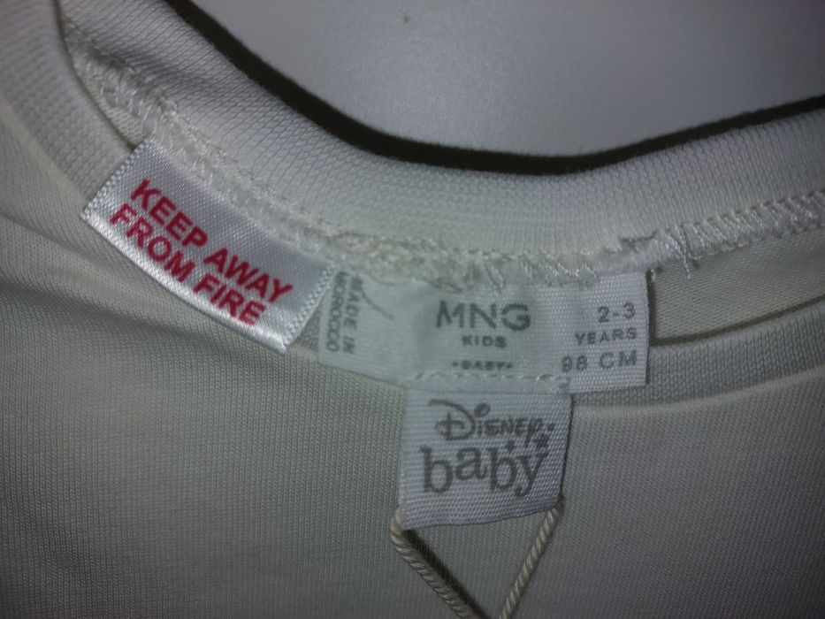 Conjunto de 2 t-shirt, 1 calção de banho Novos