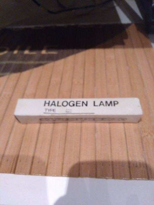 продам галогеновую лампочку