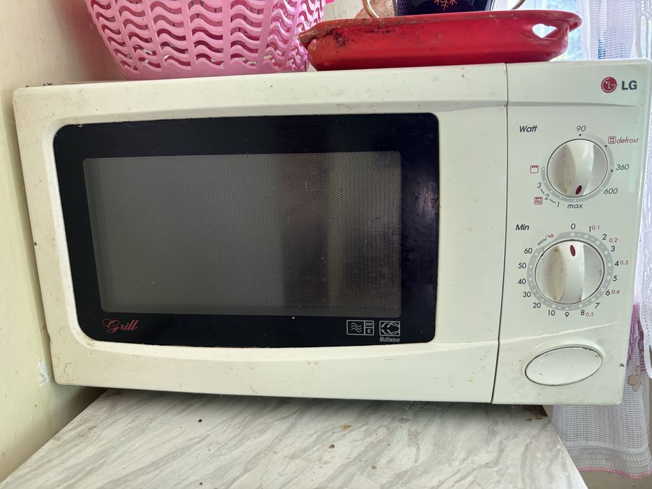Микрохвильова піч микроволновая печь микроволновка LG