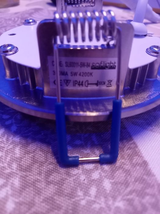 Projetores teto falso