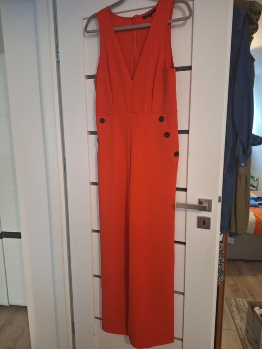 Sukienka i kombinezon