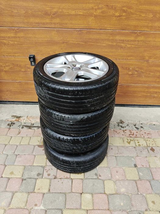 Felgi Volvo R 17 7J 5x108  V50 V30 plus opony