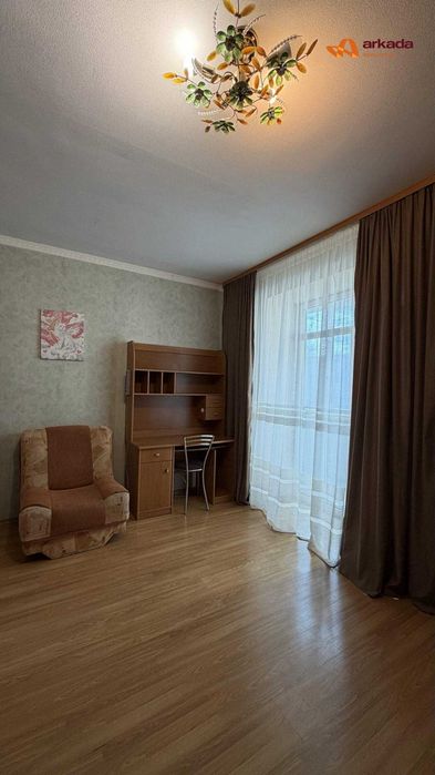 Продаж 2 кім. квартири з ремонтом в районі Каскаду
