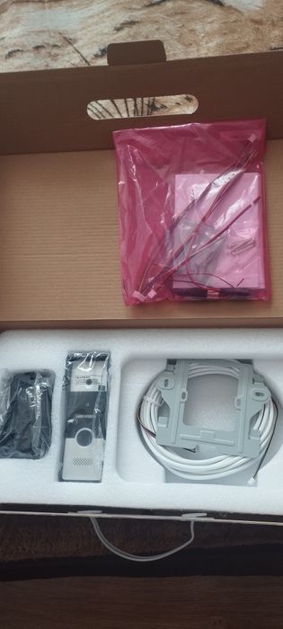 Videodomofon hikvision ds kis202t
