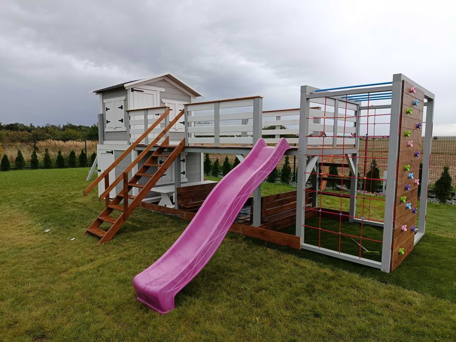 Plac zabaw , huśtawka, domek dla dzieci model Gołaczów