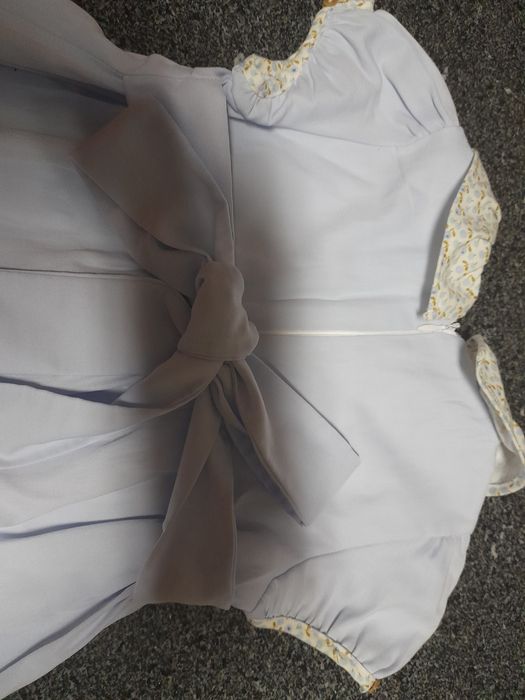 Vendo vestido 4 anos