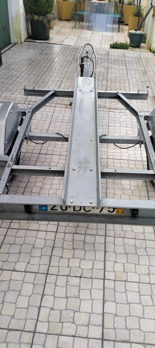 Atrelado para moto com rampa, novo
