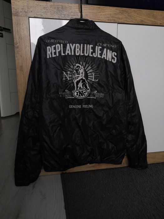 Replay czarna kurtka wiatrówka męska.