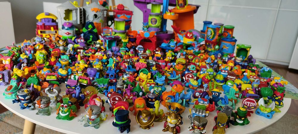 zestaw figurek Super Zings