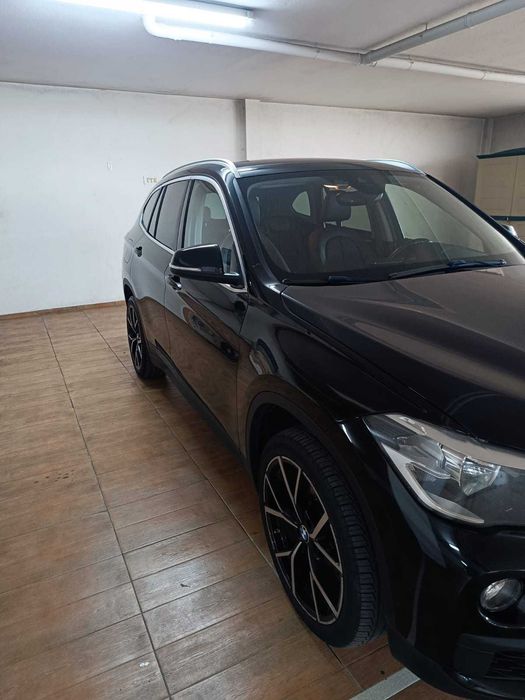 BMW X1 sDrive16d de 2018, com 178.000 km, com Jantes 19 Averbadas