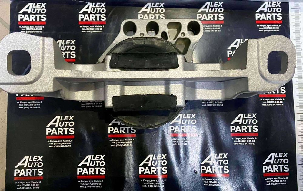 Подушка двигуна FORD KUGA ESCAPE FOCUS BV6Z6038 1742410 EJ7Z6038A