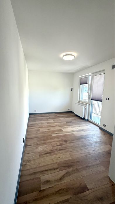 Lokal uslugowy BEZPOSREDNIO na beauty  /biuro /psycholog / logopeda