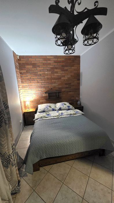 Skrzydła Mazur- Apartament Mrągowo – blisko jeziora Czos | 5 osób | Parking.