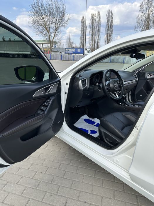 Mazda 3 2018 р 2.5 benz