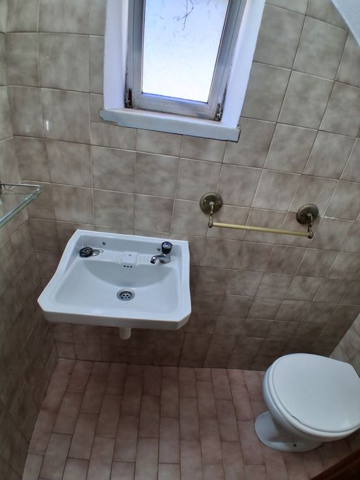 Alugo ou vendo moradia v3 .