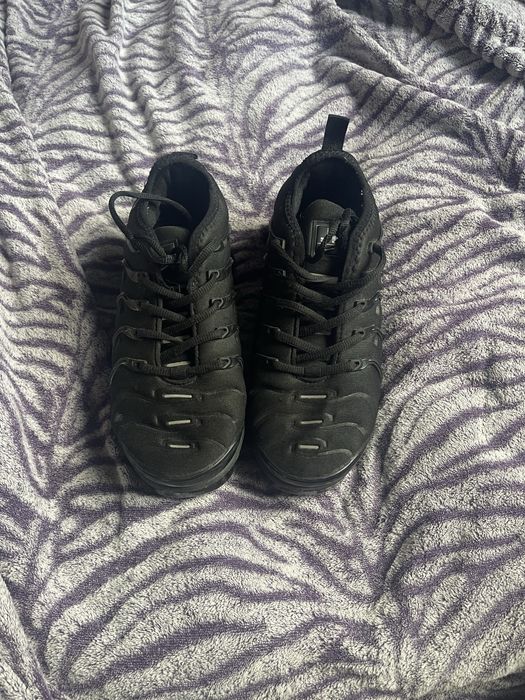 Продам кросівки Nike Airmax TN