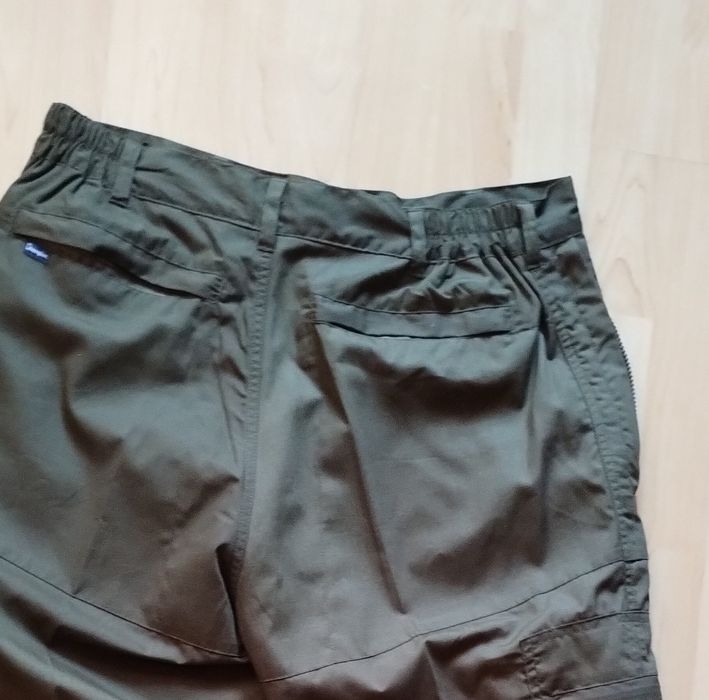 Spodnie trekkingowe Champion Wenlock® z wieloma kieszeniami są metki