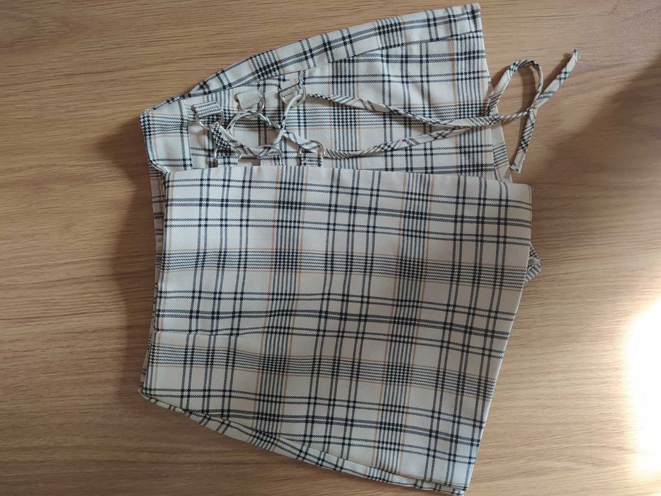 Saias e saias-calção tamanho XS (12-14 anos)